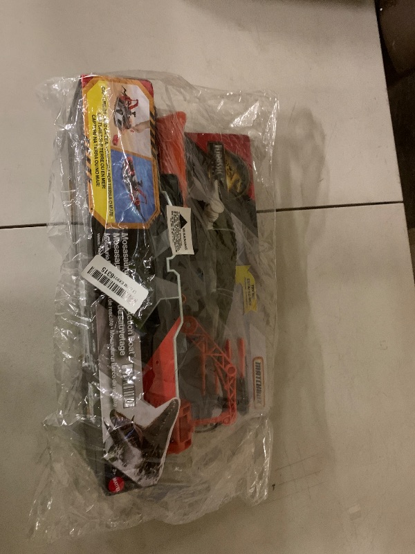 Photo 1 of Mattel Matchbox Toy Car Playset, Jurassic World 12.5” Dino Boat with 13” Mosasaurus Dinosaur, 1:64 Die-Cast Jeep, Harpoon Missiles & Detachable Rescue Boat
