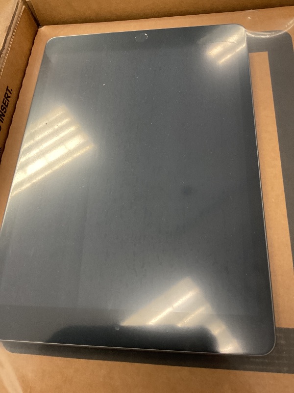 Photo 1 of Apple iPad 2020 (10.2-inch