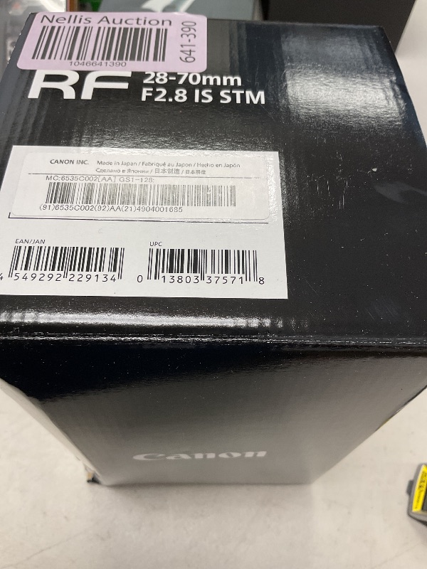 Photo 1 of Canon RF28-70mm F2.8 is STM
