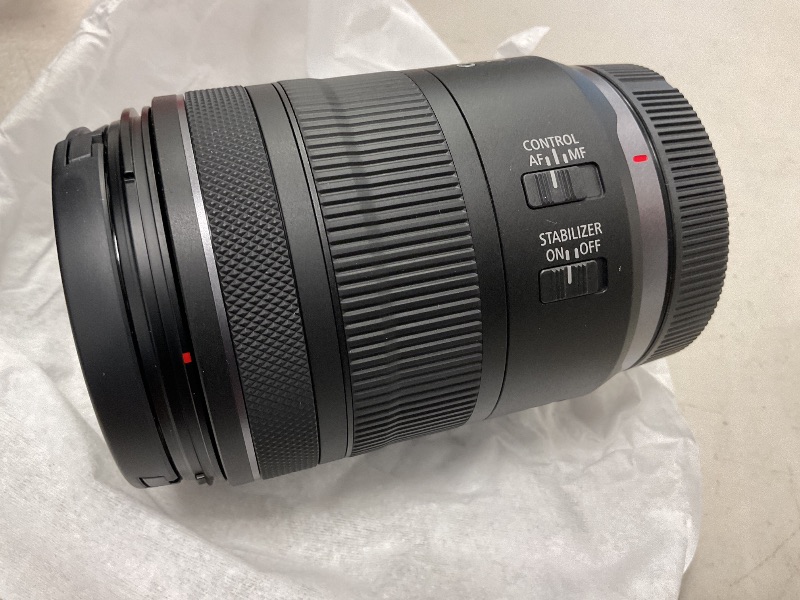 Photo 1 of Canon RF28-70mm F2.8 is STM