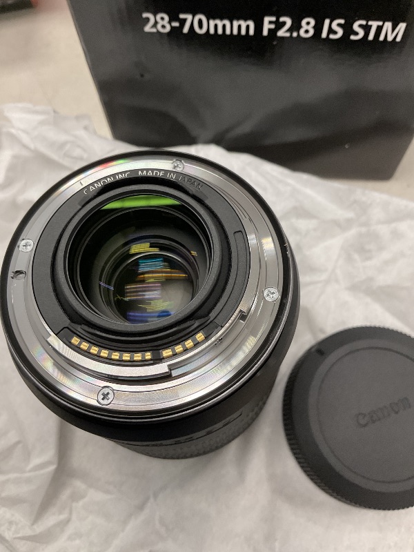 Photo 1 of Canon RF28-70mm F2.8 is STM