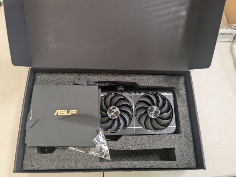Photo 1 of ASUS The SFF-Ready Prime GeForce RTX™ 5070 12GB GDDR7 Graphics Card (PCIe® 5.0, 12GB GDDR7, HDMI®/DP 2.1, 2.5-Slot, Axial-tech Fans, Dual BIOS)