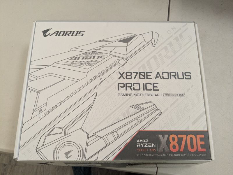 Photo 1 of GIGABYTE X870E AORUS PRO ICE AMD AM5 LGA 1718 Motherboard, ATX, DDR5, 4X M.2, PCIe 5.0, USB4, WIFI7, 2.5GbE LAN, EZ-Latch, 5-Year Warranty