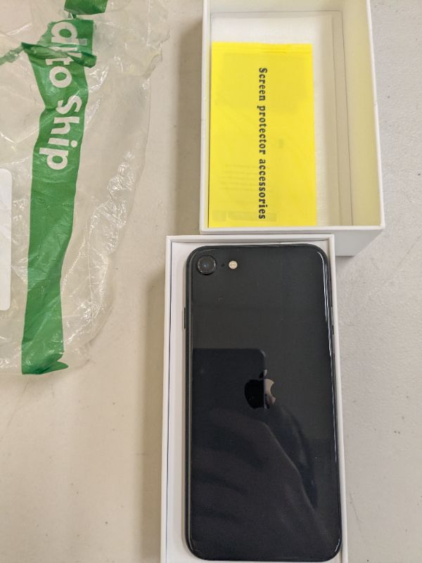 Photo 1 of Apple New Total Wireless Prepaid - Apple iPhone SE (64GB) - Black [Locked to Carrier – Total Wireless]
