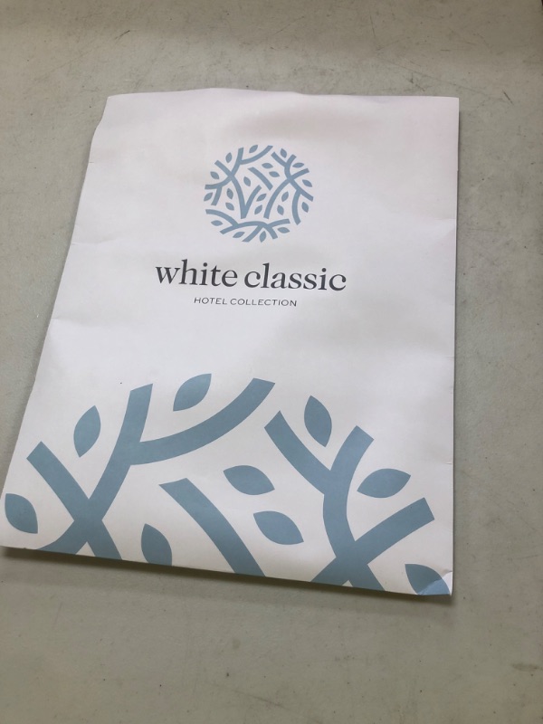 Photo 1 of White Classic Luxury Hotel Collection Zippered Style Pillow Cover, 200 Thread Count, Soft Quiet Zippered Pillow Protectors, Standard Size, Set of 2 Pillow Shams