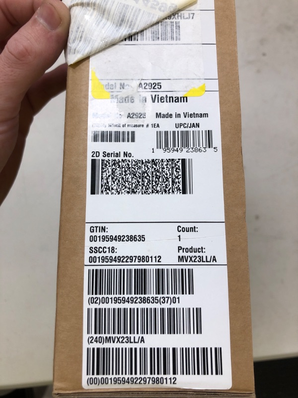 Photo 1 of Apple iPad Pro 13-Inch (M4): Built for Apple Intelligence, Ultra Retina XDR Display, 256GB, 12MP Front/Back Camera, LiDAR Scanner, Wi-Fi 6E, Face ID, All-Day Battery Life — Space Black