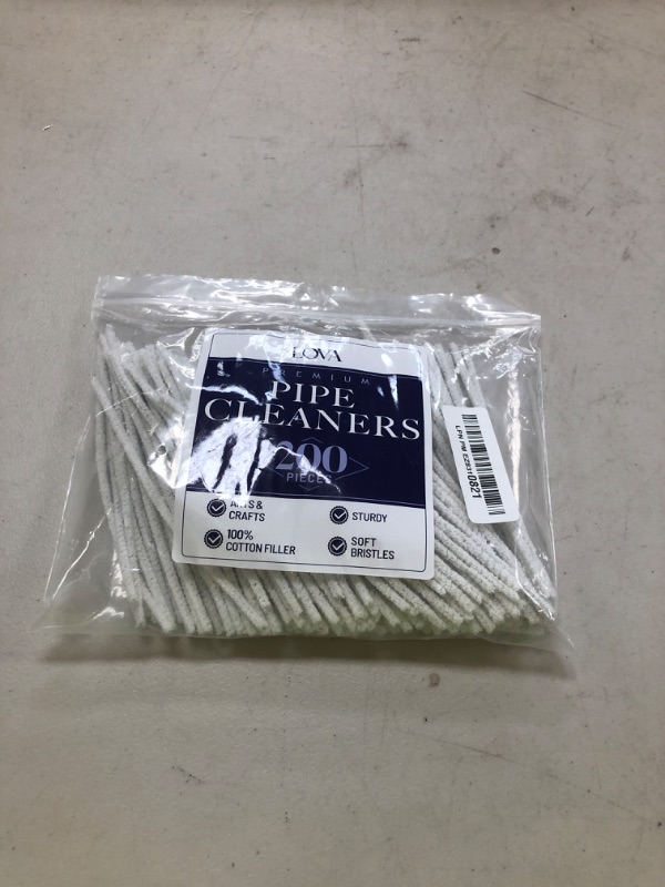 Photo 1 of (200) Lova  Cleaners Bulk (Soft Bristle) Easily Cleans, Glass Pipe Cleaner for Cleaning, Glass Pipes, Pipecleaners, Chenille Stems, (6 Inchs), 100% Cotton, (Purple Label)