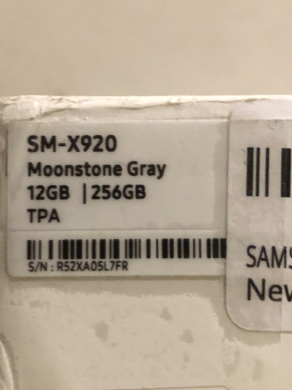 Photo 1 of Samsung Galaxy Tab S10 Ultra Ai Keyboard Case Included WiFi Model (Only for Latin America Market) 14.6" 11200 mAh 13MP SM-X920 Dual Camera (Moonstone Gray, 256GB + 12GB)