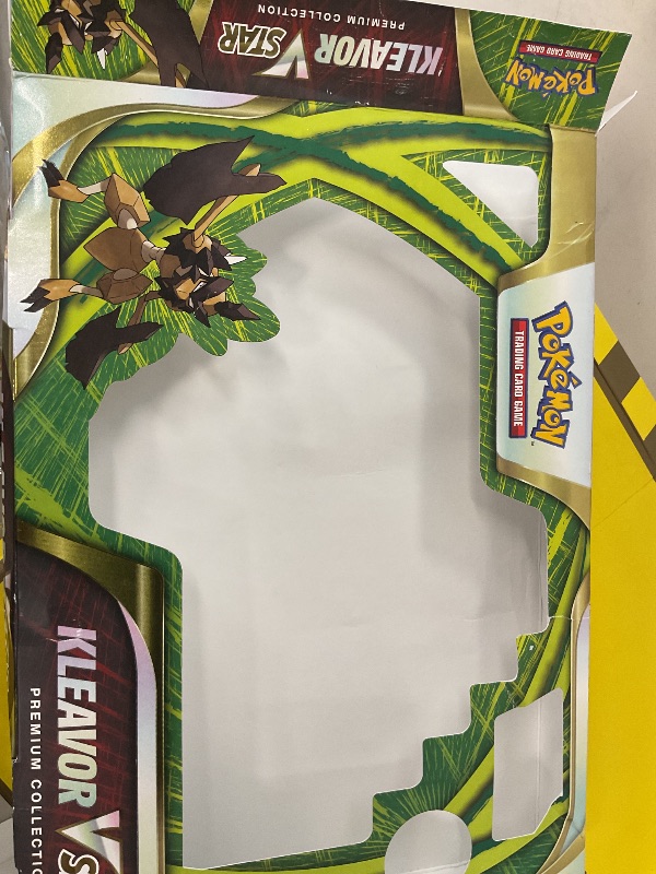 Photo 1 of Pokemon TCG: Kleavor VSTAR Collection Box