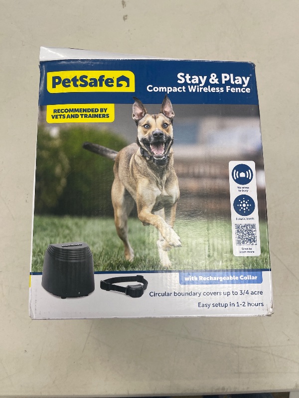 Photo 1 of PetSafe Stay & Play Compact Wireless Pet Fence for Dogs, No Wire Circular Boundary, Secure up to 3/4 Acre, No-Dig and Portable for Travel, for Dogs 5lb & up, from Parent Company Invisible Fence Brand