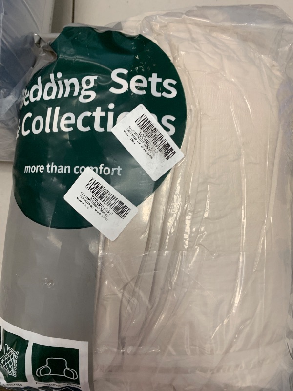 Photo 1 of PAJEO Queen Comforter Set, 3Pieces Down Alternative Comforter for All Seasons, Ultra Soft Quilted Bedding Set with 1 Queen Size Comforter (90"x90") and 2 Pillow Shams (20"x30"+2")
