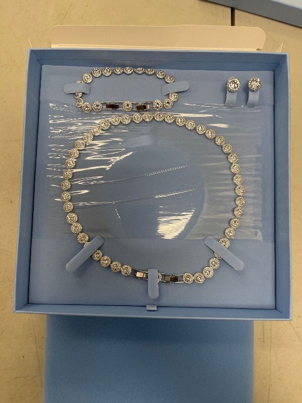 Photo 1 of SWAROVSKI Crystal Angelic All Around Set - Rhodium Plated #5367853
