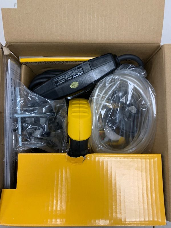 Photo 1 of DEWALT Wet Tile Saw, Masonry, 4-3/8-Inch (DWC860W)