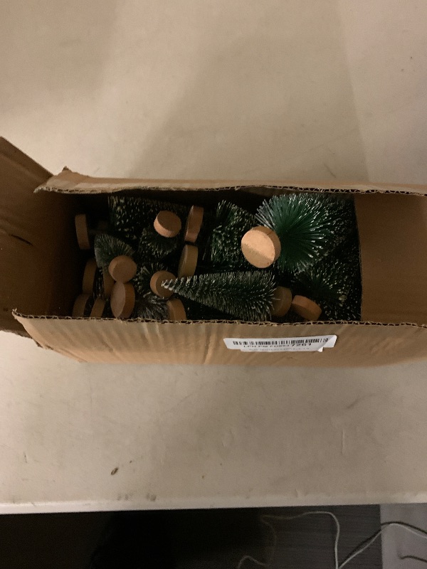 Photo 1 of 30Pcs Mini Christmas Tree Decor, Artificial Christmas Tree 5 Sizes,Mini Sisal Snow Frost Trees with Wooden Base for Christmas Decor Christmas Party Home Table Craft Decorations (A-Green/Silver)