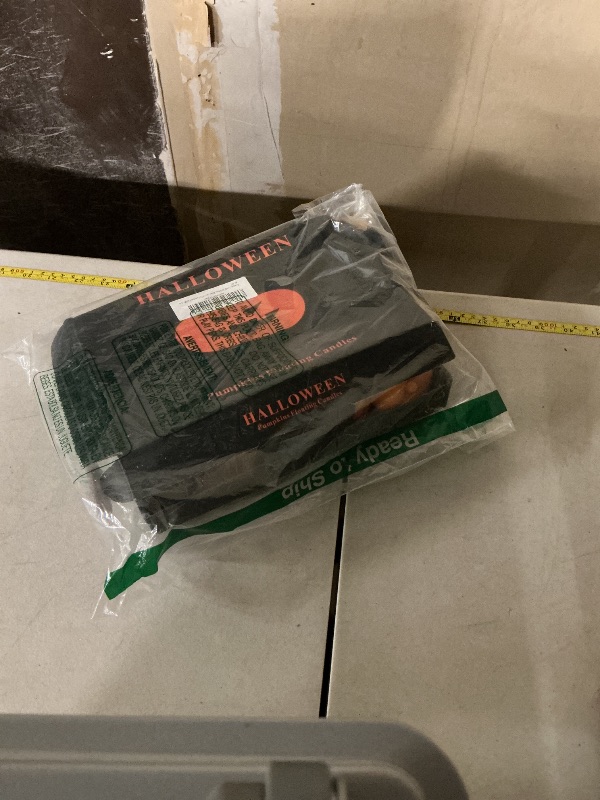 Photo 1 of 12pcs Thanksgiving Pumpkin Lights Floating Candles, Water-Activated 2.3" Flameless LED Candle, 150 Hour+ Battery Operate Waterproof Candle for Pool/Bathtub//Wedding Centerpiece Thanksgiving Decor