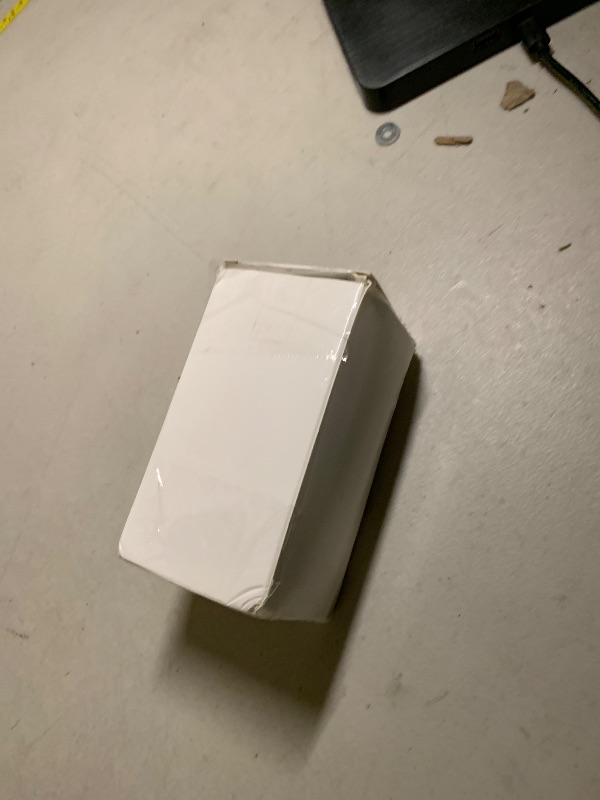 Photo 1 of 200 Pcs Lights Gutter Hook Clips for Hanging Outdoor Holiday Galvanized Lights Roof Hooks Christmas for Outside String Gutter Hangers Outdoor Seasonal Lighting for Halloween Xmas Decor (21 x 14.5 mm)