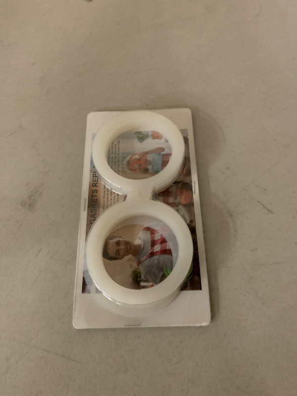 Photo 1 of 12 Pieces Rubber Seals Rings for Glass Jars, Airtight Silicone Replacement Gasket, Leakproof Silicone Gasket Sealing Rings for Mason Jars, Elastic and Fits Most Sizes (White)