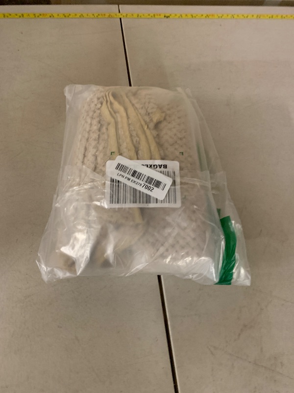 Photo 1 of 1 Pack Bath Towel Large,27 x 54 Inches,Microfiber Soft Highly Absorbent Lightweight and Quick Drying Shower Towels for Body, Sport,Beach,Bathroom,Brown