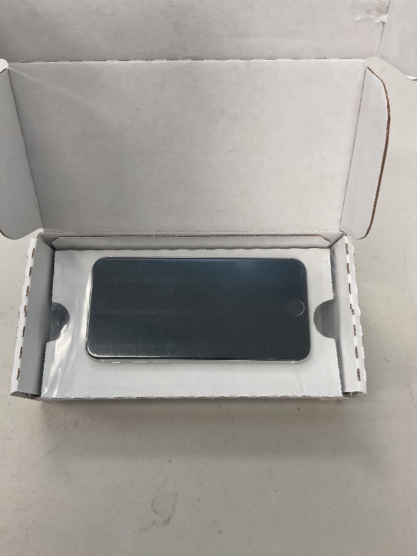 Photo 1 of Apple iPhone SE (2nd Generation), US Version, 64GB, White - Unlocked (Renewed)