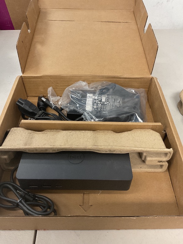 Photo 1 of Dell Universal Dock UD22 Black