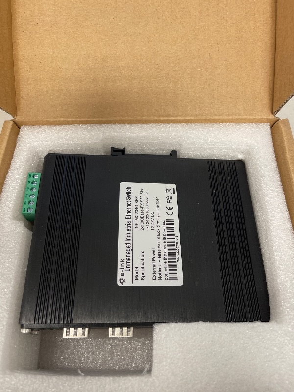 Photo 1 of Industrial 4-Port Gigabit Ethernet Switch DIN-Rail 4 Port RJ45 10/100/1000Mbps Unmanaged Switch DIN Rail Mountable Hardened 6 Ports Ethernet Fiber Switch with 2 SFP Fiber Ports