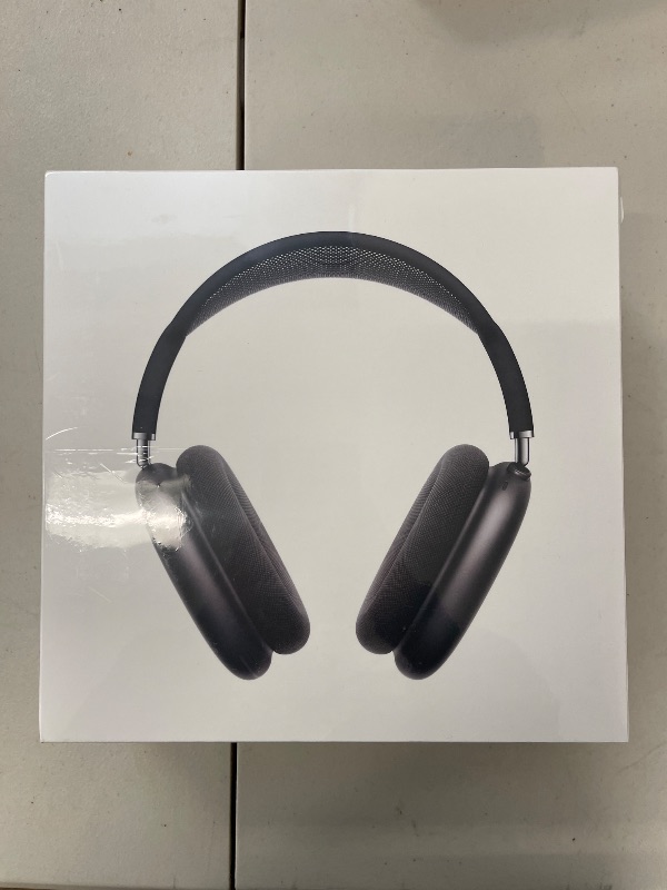 Photo 1 of Apple AirPods Max Wireless Over-Ear Headphones, Active Noise Cancelling, Transparency Mode, Personalized Spatial Audio, Dolby Atmos, Bluetooth Headphones for iPhone – Space Gray