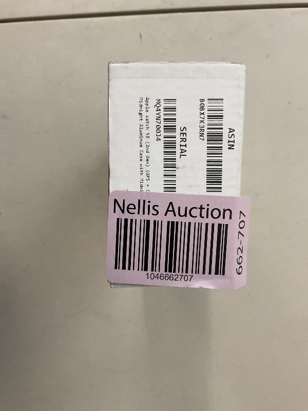 Photo 1 of Apple Watch SE (2nd Gen) (GPS + Cellular