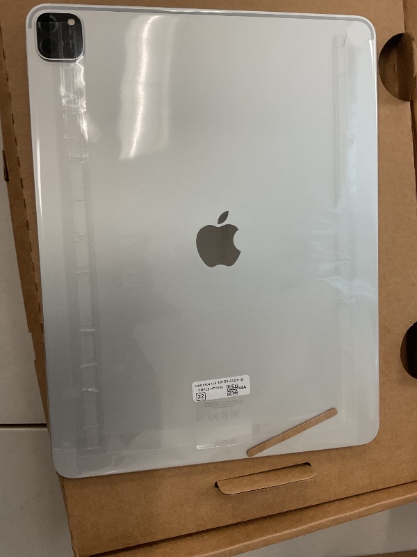 Photo 1 of 2020 Apple iPad Pro (12.9-inch