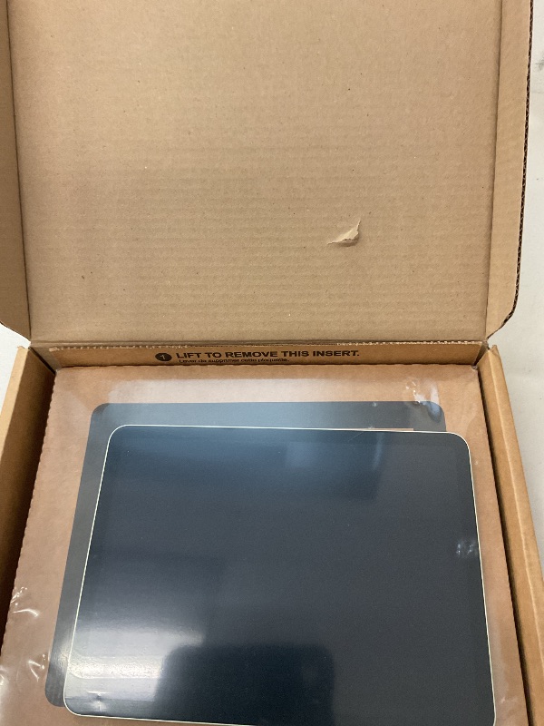 Photo 1 of Apple iPad Air (10.9-inch