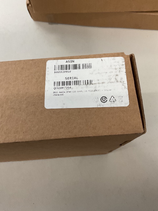 Photo 1 of iPad Pro3 11in 128GB Silver WiFi
