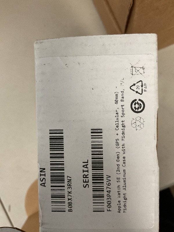 Photo 1 of Apple Watch SE (2nd Gen) (GPS + Cellular