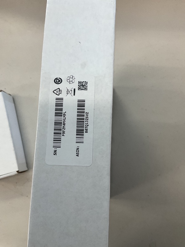 Photo 1 of Apple 2019 iPad Air, 10.5-inch, WiFi, 256GB - Space Gray (Renewed Premium)