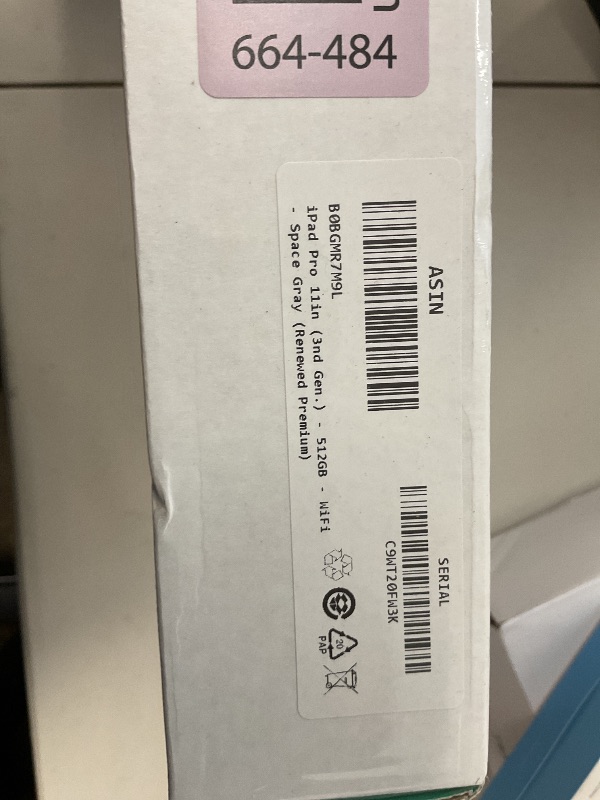 Photo 1 of Apple iPad Pro 11in 3nd Gen. - 512GB - WiFi - Space Gray (Renewed Premium)