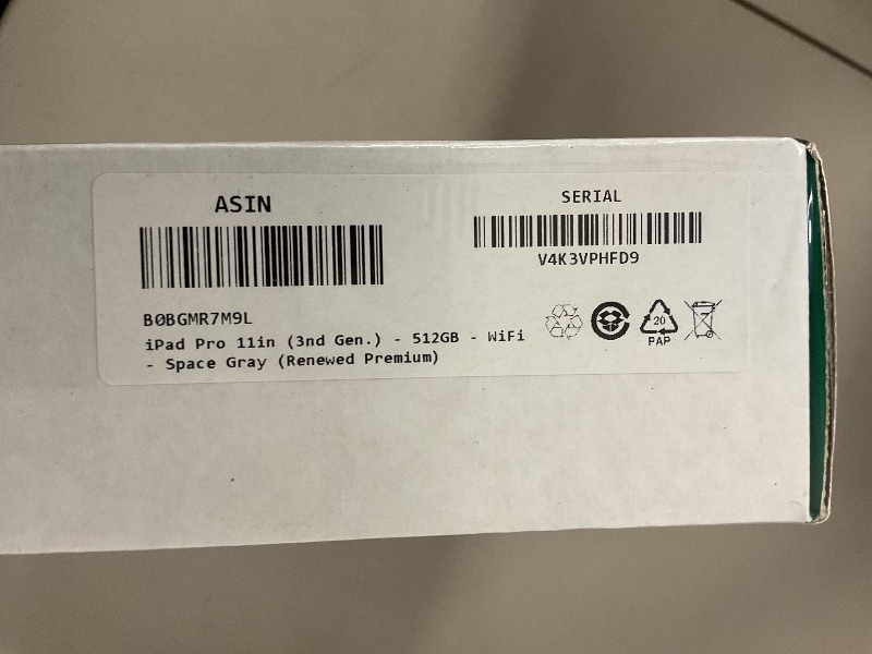 Photo 1 of Apple iPad Pro 11in 3nd Gen. - 512GB - WiFi - Space Gray (Renewed Premium)