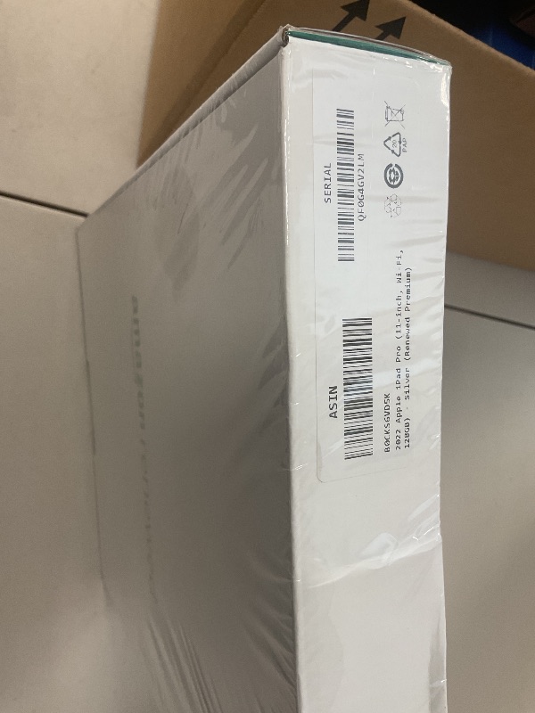 Photo 1 of Apple 2022 iPad Pro 11-inch, Wi-Fi, 128GB - Silver (Renewed Premium)