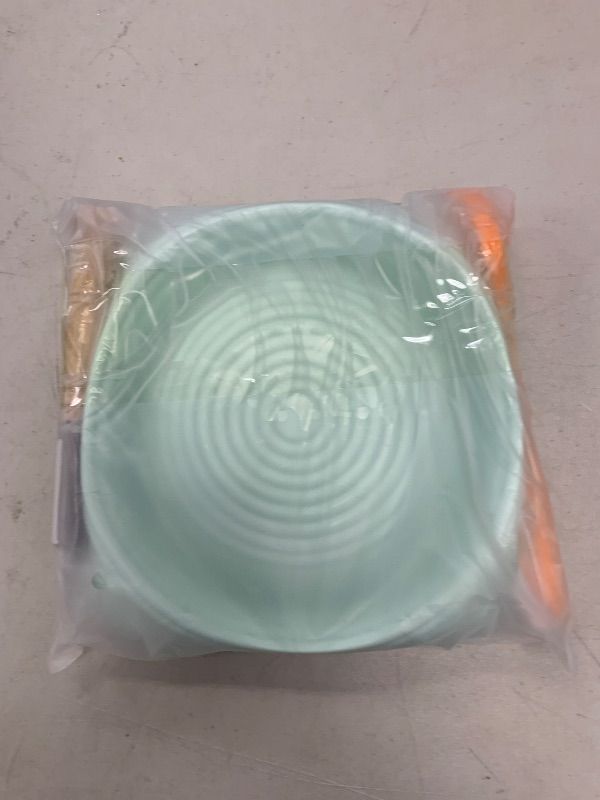 Photo 1 of WNATN Silicone Banneton Bread Proofing Basket,9.5 Inch Sourdough Proofing Basket,Sourdough Bread Baking Supplies,Round Bread Making Tools & Starter Kit?Green?