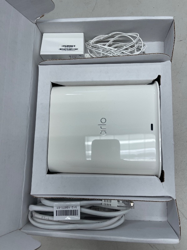 Photo 1 of Arlo Pro SmartHub Certified Accessory - Connects Cameras to Wi-Fi, Works Ultra 2, Ultra, Pro 5S 2K, Pro 4, Pro 3, Pro 2, Essential VMB4540 (Renewed)