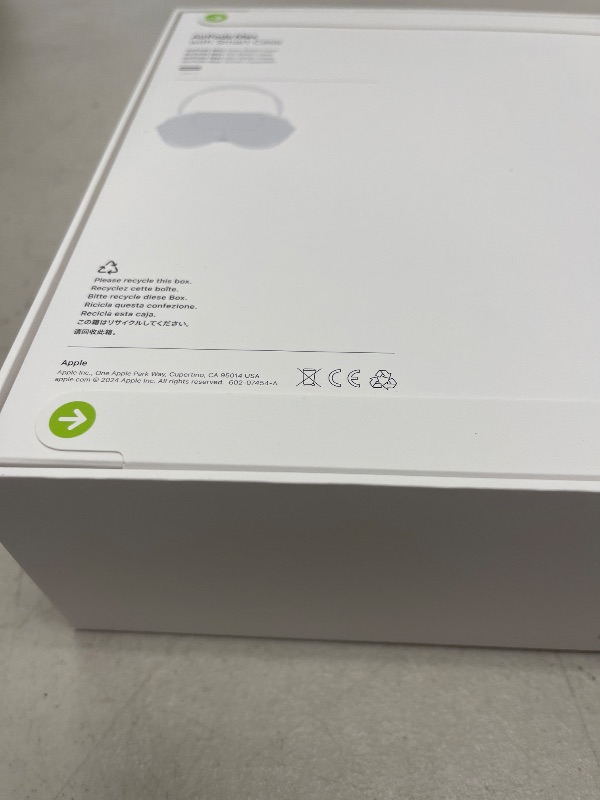 Photo 1 of Apple AirPods Max Wireless Over-Ear Headphones, Pro-Level Active Noise Cancellation, Transparency Mode, Personalized Spatial Audio, USB-C Charging, Bluetooth Headphones for iPhone - Blue