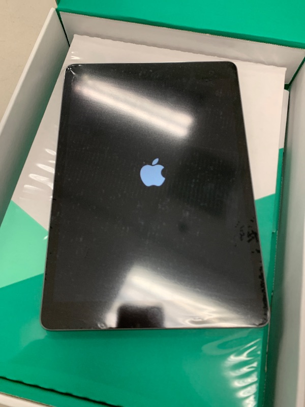 Photo 1 of Apple iPad (10.2-inch, WiFi, 32GB) - Space Gray (Renewed Premium)