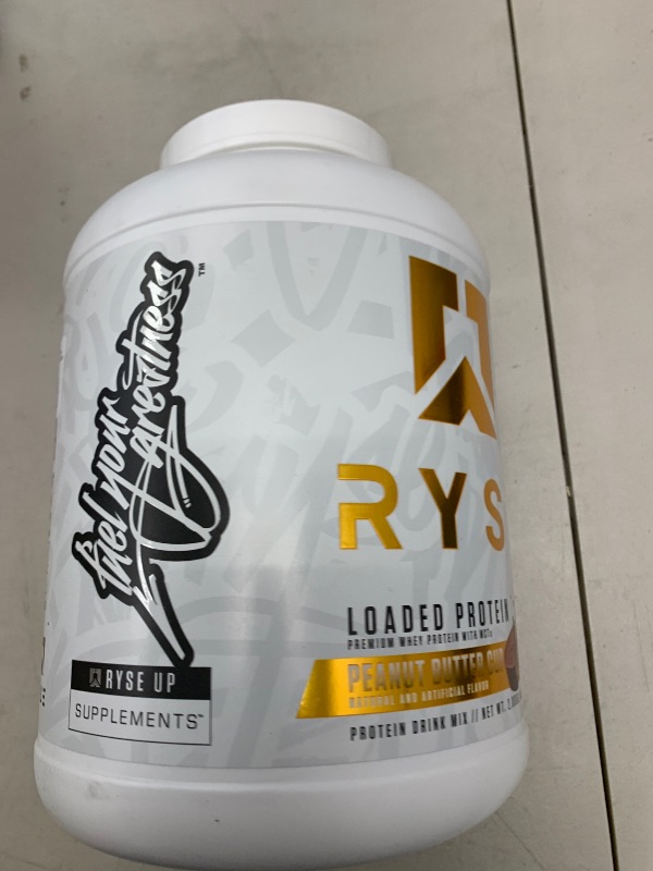 Photo 1 of RYSE Loaded Protein Powder - Peanut Butter Cup - 25g Whey Protein Isolate & Concentrate with Prebiotic Fiber & MCTs - Low Carb, Low Sugar, Digestive-Friendly - 54 Servings / 4 lb Tub