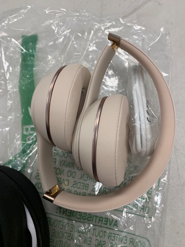 Photo 1 of Beats Solo3 Wireless Headphones - Satin Gold (Latest Model) - MX462LL/A (Renewed)