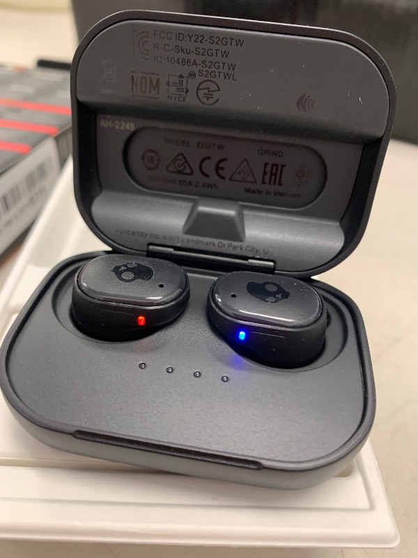 Photo 1 of Skullcandy Grind Wireless Earbuds, Bluetooth Headphones, Up to 40 Hours Battery, Noise Isolating Fit, Microphone for iPhone Android, Customizable via Skull-iQ App - True Black