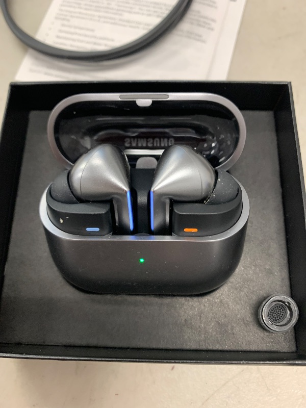 Photo 1 of Samsung Galaxy Buds 3 Pro AI True Wireless Bluetooth Earbuds, Noise Cancelling, Sound Optimization, Redesigned Comfort Fit, Silver