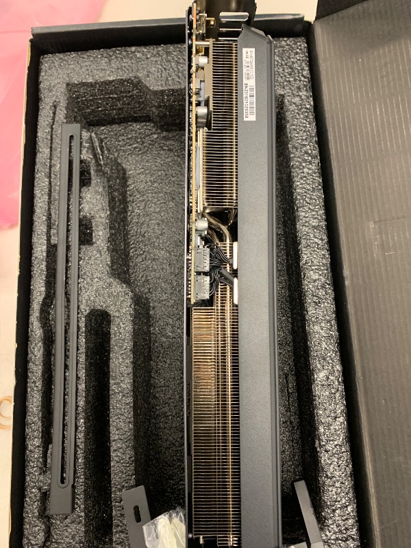 Photo 1 of GIGABYTE GeForce RTX 5070 Gaming OC 12G Graphics Card, 12GB 192-bit GDDR7, PCIe 5.0, WINDFORCE Cooling System, GV-N5070GAMING OC-12GD Video Card1046715321