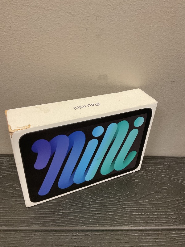 Photo 1 of Apple iPad mini (A17 Pro): Apple Intelligence, 8.3-inch Liquid Retina Display, 128GB, Wi-Fi 6E, 12MP Front/12MP Back Camera, Touch ID, All-Day Battery Life — Space Gray*****factory sealed
