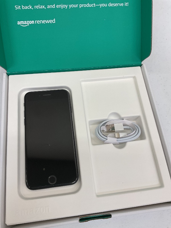 Photo 1 of Apple iPhone SE 3rd Gen, 64GB, Midnight - Unlocked (Renewed Premium)