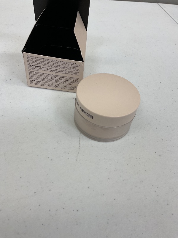 Photo 1 of Laura Mercier Translucent Loose Talc-Free Setting Powder Ultra-Blur: Natural & Blurring Finish, Long Lasting, Best for Normal to Dry + Mature Skin, Hyaluronic Acid Infused, Translucent