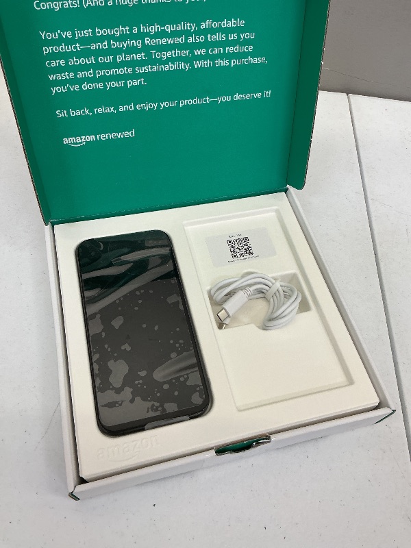 Photo 1 of Apple iPhone 15 Pro Max, 1TB, Black Titanium - Unlocked (Renewed Premium)