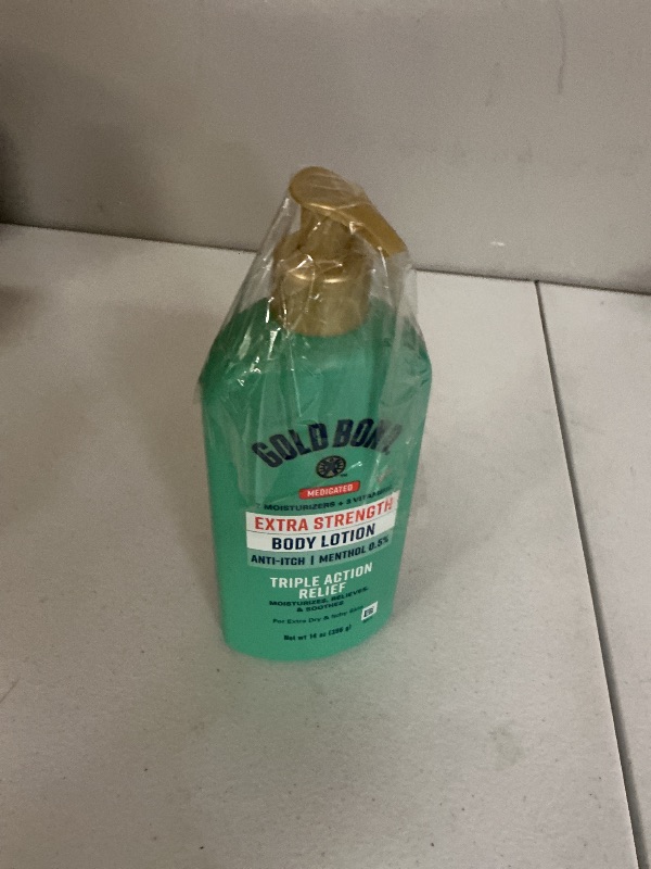 Photo 1 of Gold Bond Medicated Extra Strength Body Lotion, 14 oz., Moisturizes, Relieves & Soothes