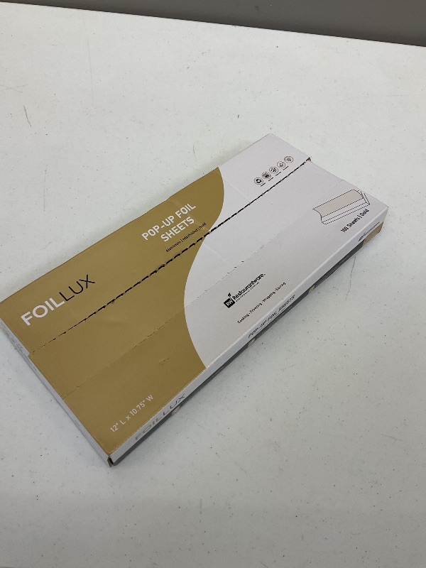 Photo 1 of Restaurantware Lux Pop-Up Foil Sheets - 12 x 10.8 Inch, 100 Disposable, Orange Peel Embossed, Gold Aluminum, Greaseproof, Freezable, Oven Ready